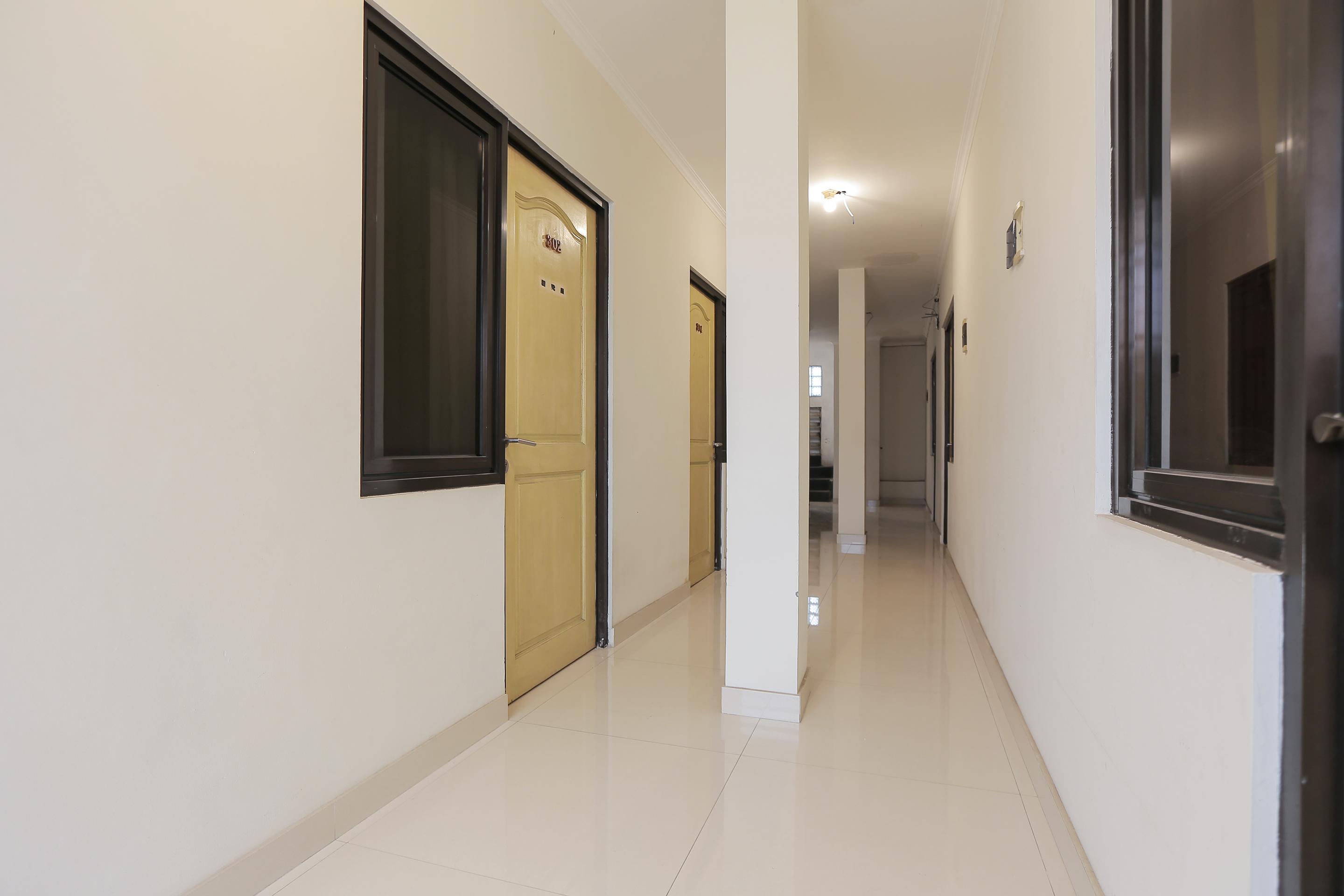 Oyo 141 Fatmawati Cozy Jakarta
