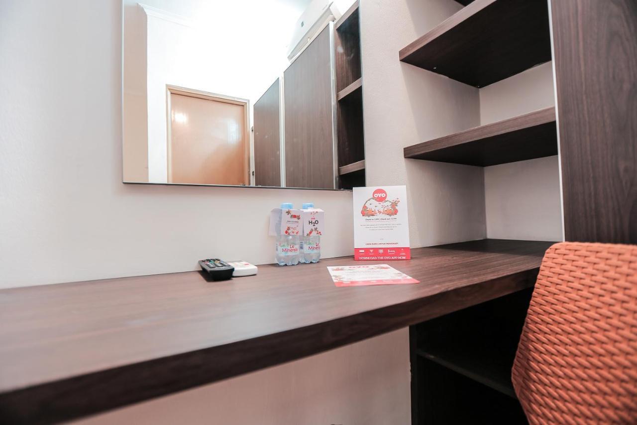 Oyo 141 Fatmawati Cozy Hotel