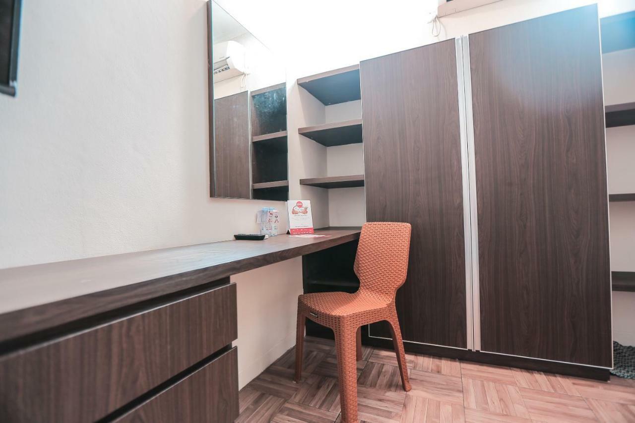 Oyo 141 Fatmawati Cozy Hotel